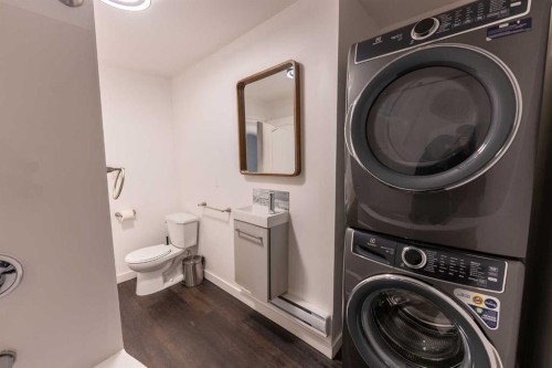 5910 50 Avenue, Stettler, AB - Indoor Photo Showing Laundry Room