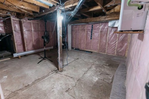 5910 50 Avenue, Stettler, AB - Indoor Photo Showing Basement