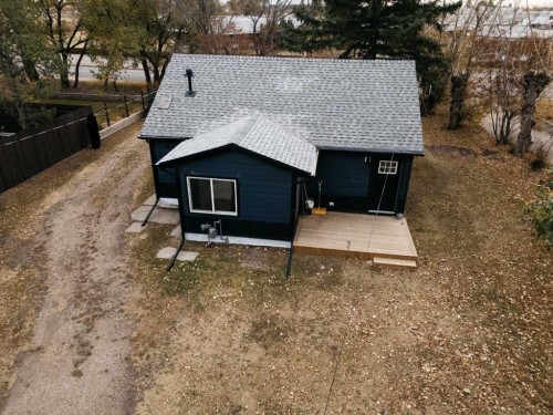 5910 50 Avenue, Stettler, AB - Outdoor