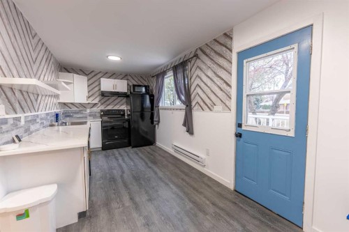 5910 50 Avenue, Stettler, AB - Indoor