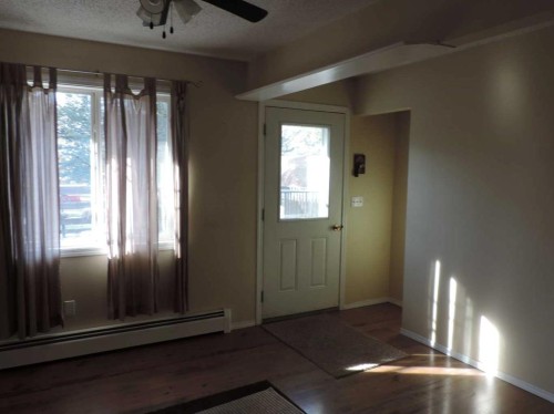 Rr30, Rural Ponoka County, AB - Indoor Photo Showing Other Room