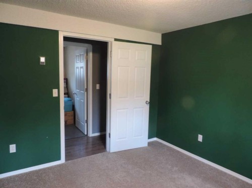 Rr30, Rural Ponoka County, AB - Indoor