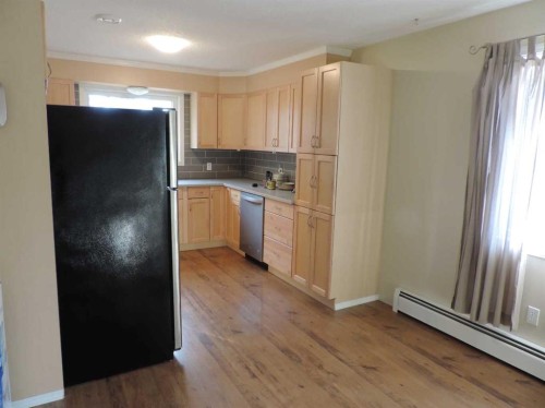 Rr30, Rural Ponoka County, AB - Indoor Photo Showing Kitchen