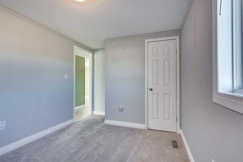 18 Mckay Place, Blackfalds, AB 