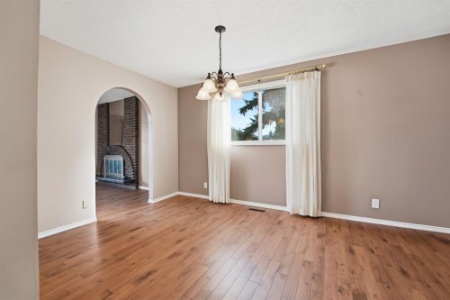 20 Allsop Close, Red Deer, AB - Indoor Photo Showing Other Room