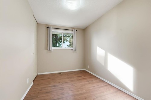 20 Allsop Close, Red Deer, AB - Indoor Photo Showing Other Room