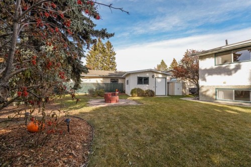 20 Allsop Close, Red Deer, AB - Outdoor With Deck Patio Veranda