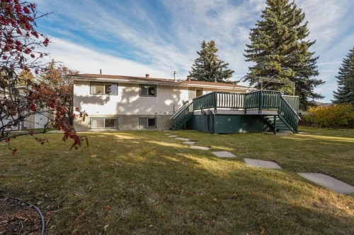 20 Allsop Close, Red Deer, AB - Outdoor