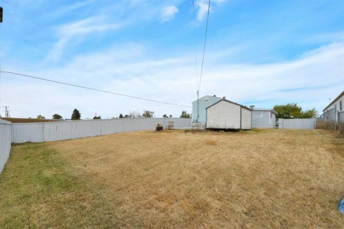 1911 20 Street, Delburne, AB - Outdoor