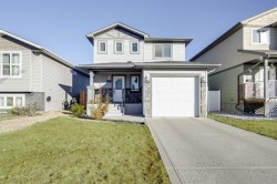 71 Almond Crescent  Blackfalds, AB T0M 0J0