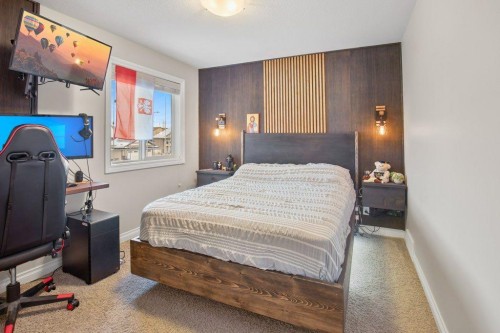 125 Traptow Close, Red Deer, AB - Indoor Photo Showing Bedroom
