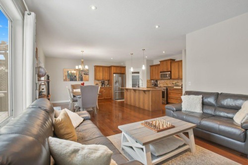125 Traptow Close, Red Deer, AB - Indoor Photo Showing Living Room