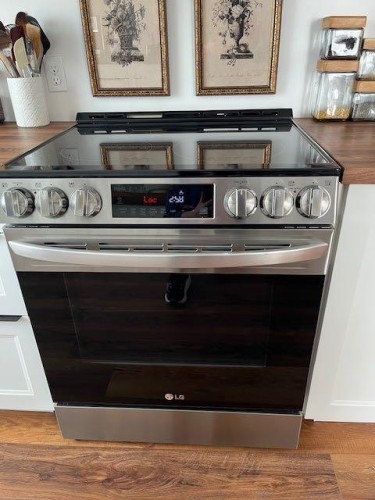 4313 53A Street, Wetaskiwin, AB - Indoor Photo Showing Kitchen