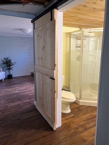 4313 53A Street, Wetaskiwin, AB - Indoor Photo Showing Bathroom