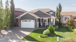5323 48 Street  Innisfail, AB T4G 0A2