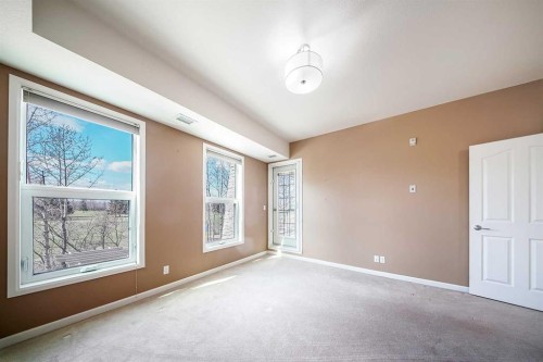 207-5040 53 Street, Sylvan Lake, AB - Indoor Photo Showing Other Room
