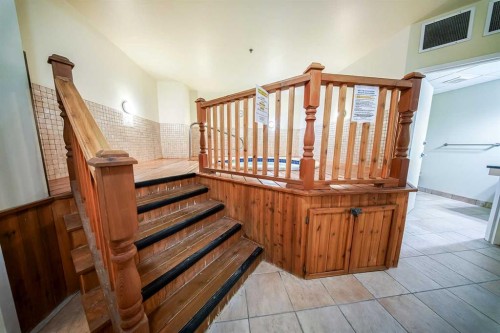 207-5040 53 Street, Sylvan Lake, AB - Indoor Photo Showing Other Room