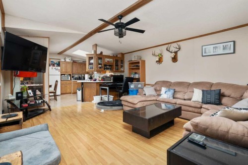 5233 47 Street, Camrose, AB - Indoor Photo Showing Living Room