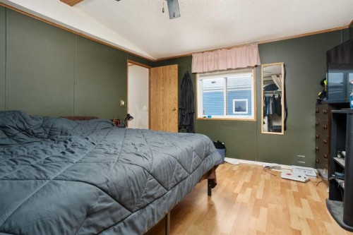 5233 47 Street, Camrose, AB - Indoor Photo Showing Bedroom