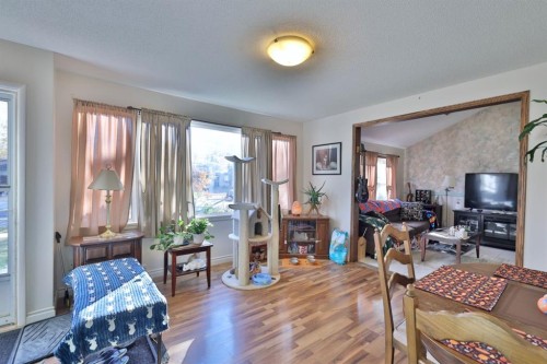 4616 46 Street, Camrose, AB - Indoor