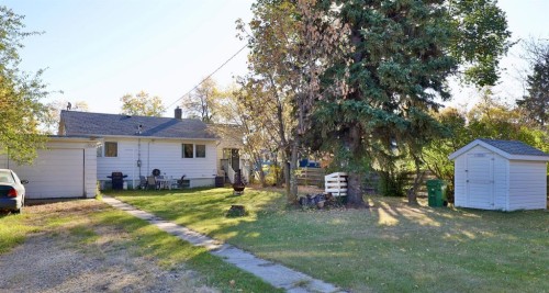 4616 46 Street, Camrose, AB - Outdoor