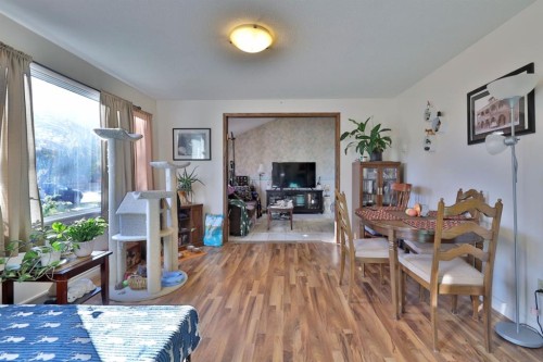 4616 46 Street, Camrose, AB - Indoor