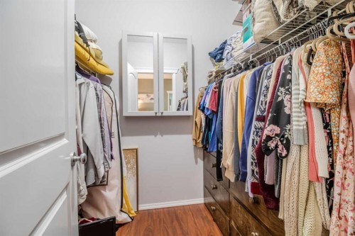 10 Fawn Meadows Crescent, Delburne, AB - Indoor With Storage