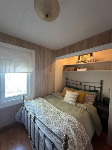 4819 50Th Alley North, Amisk, AB - Indoor Photo Showing Bedroom