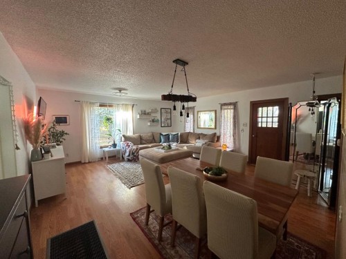 4819 50Th Alley North, Amisk, AB - Indoor Photo Showing Other Room