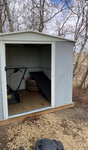 207 Vrolson Road, Bawlf, AB - Outdoor