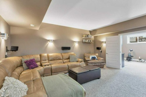 19 Trump Place, Red Deer, AB - Indoor Photo Showing Living Room