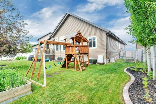 19 Trump Place, Red Deer, AB - Outdoor