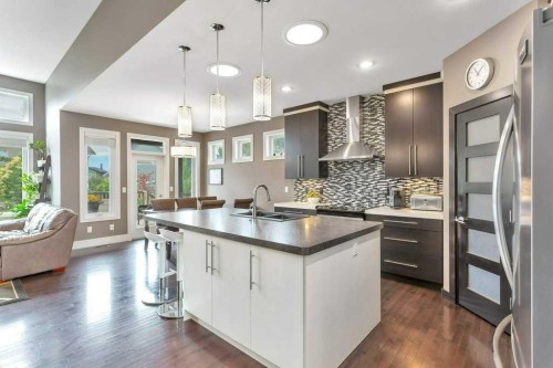 19 Trump Place, Red Deer, AB - Indoor Photo Showing Kitchen With Double Sink With Upgraded Kitchen