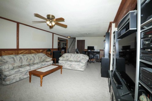 143 Barrett Drive, Red Deer, AB - Indoor Photo Showing Living Room