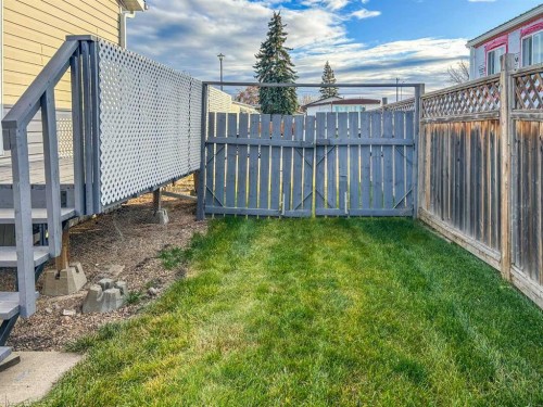 74-4802 54 Avenue, Camrose, AB 