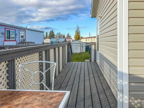 74-4802 54 Avenue, Camrose, AB 