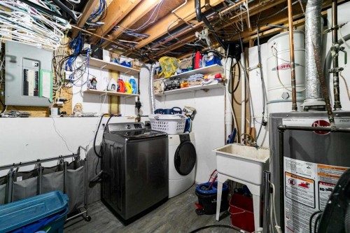 5419 53 Street, Camrose, AB - Indoor Photo Showing Laundry Room