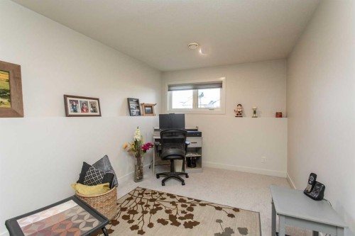 9 Aztec Street, Blackfalds, AB - Indoor