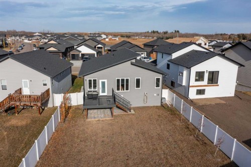 9 Aztec Street, Blackfalds, AB - Outdoor
