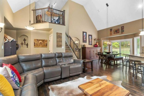 115 Crystal Springs Drive, Westerose, AB - Indoor Photo Showing Living Room