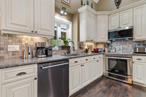 115 Crystal Springs Drive, Westerose, AB - Indoor Photo Showing Kitchen With Double Sink With Upgraded Kitchen