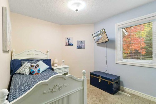 115 Crystal Springs Drive, Westerose, AB - Indoor Photo Showing Bedroom