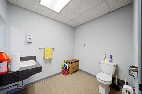 10 & 20-8028 Edgar Industrial Crescent, Red Deer, AB 