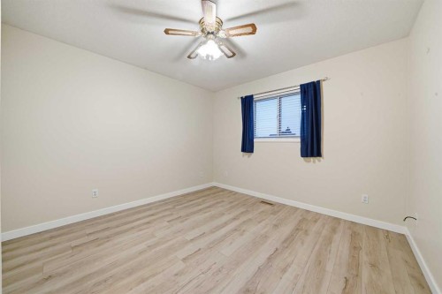 4706 43 Street, Sylvan Lake, AB - Indoor Photo Showing Other Room