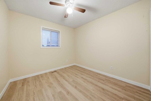 4706 43 Street, Sylvan Lake, AB - Indoor Photo Showing Other Room