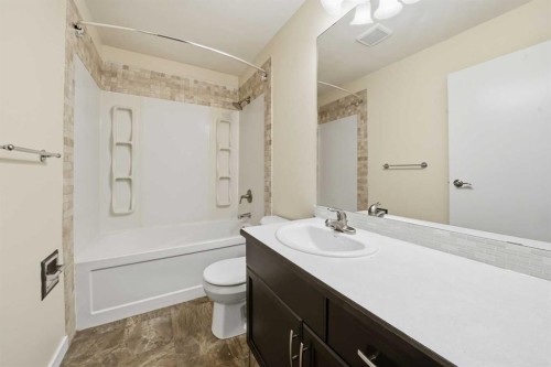4706 43 Street, Sylvan Lake, AB - Indoor Photo Showing Bathroom