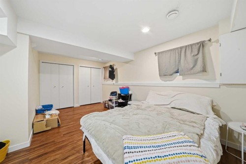 4706 43 Street, Sylvan Lake, AB - Indoor Photo Showing Bedroom