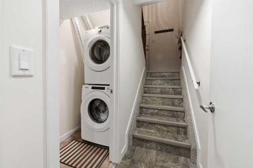 4706 43 Street, Sylvan Lake, AB - Indoor Photo Showing Laundry Room
