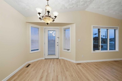 4706 43 Street, Sylvan Lake, AB - Indoor Photo Showing Other Room