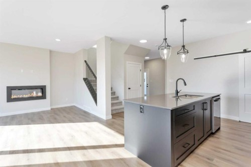 126 Norseman Close, Penhold, AB - Indoor Photo Showing Kitchen